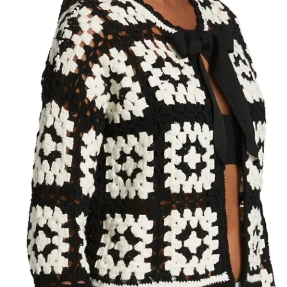 Alice + Olivia Anderson Crochet Cropped Cardigan Sweater NWT - Picture 3 of 6